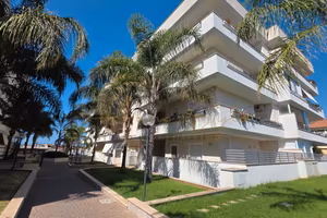 Trilocale con terrazzo e box auto