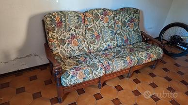 divano a 3 posti