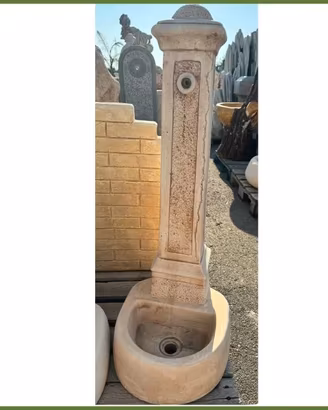 Fontana Classica Comunale Marrone cm. 36x48x98 h.