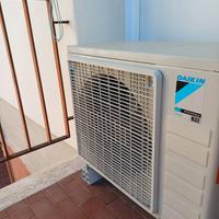 Climatizzatore mono completo DAIKIN 12.000BTU