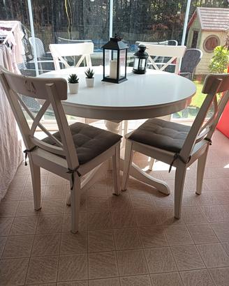 tavolo Ikea allungabile con sedie 