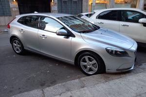 Volvo v40 2.0 diesel 120 CV automatica