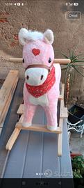 cavallo a dondolo 
