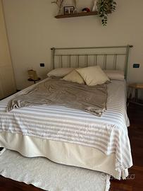 Struttura letto matrimoniale