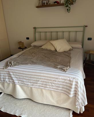 Struttura letto matrimoniale