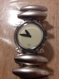 orologio da polso marca swatch modello Pop swatch