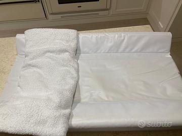 Copri fasciatoio plastificato + copertura spugna