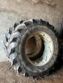 Cerchi e gomme per trattore