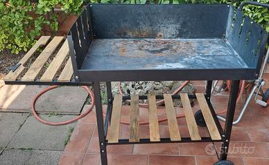 barbecue doppia griglia con ruote 