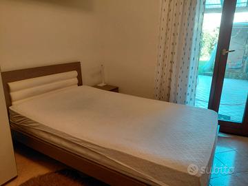 Letto una piazza e mezza con materasso Doimo