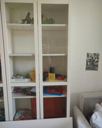 libreria Billy bianca con ante