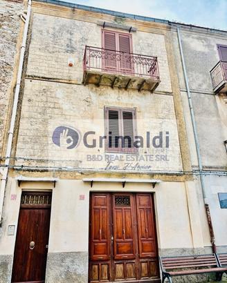 Casa indipendente 3 elevazioni Polizzi G