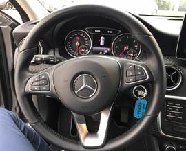 Mercedes-Benz GLA 200d cambio automatico