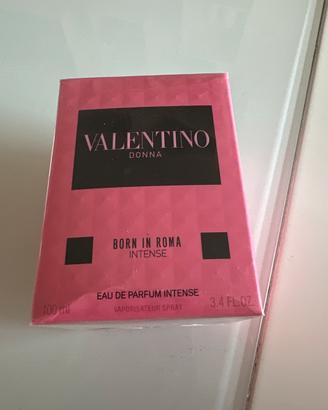 Valentino Donna Born in Roma Intense