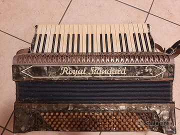 Fisarmonica Royal Standard antica