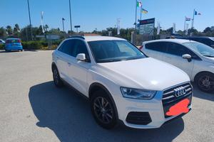 Audi Q3 tfsi 1.4 CV 125