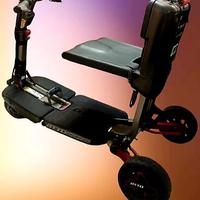 Scooter elettrico pieghevole per disabili