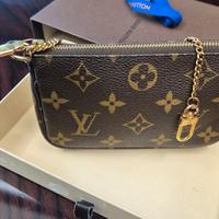 Pochette Louis Vuitton