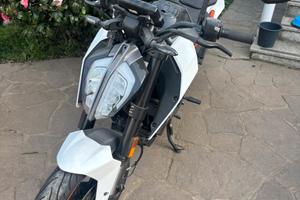 KTM DUKE 125 seminuovo