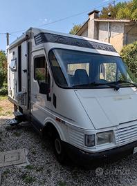 Camper motorhom