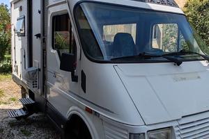 Camper motorhom