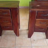 comodini in vero legno