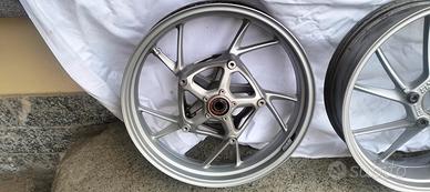 coppia cerchi BMW R R1200/50 RT LC 