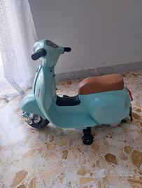 vespa per bambini a batteria