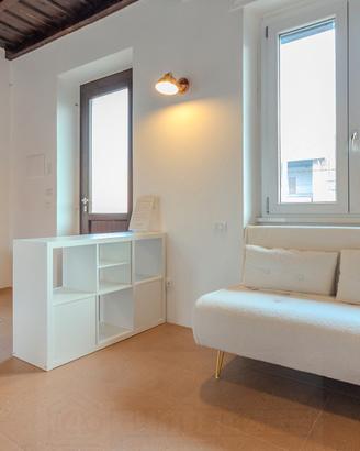 Divano letto VESTFOLD Bouclé Bianco 2 posti NUOVO