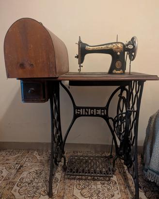 Singer macchina da cucire con mobiletto 