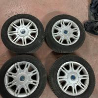 Gomme più cerchi per Fiat 4 × 95
