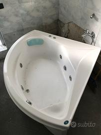 VASCA idromassaggio ANGOLARE bocchette 130x130x180