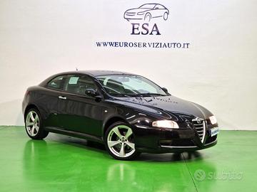 ALFA ROMEO GT 1.9 JTDM 16V Distinctive Q2