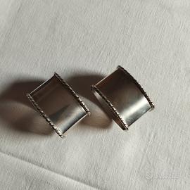 Portatovaglioli in argento 800 con scatola