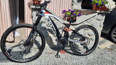 e-bike fantic xmf 1.7 anno 2022 km 1550. 