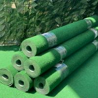 Tappeto erboso effetto raso