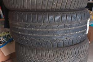 4 pneumatici invernali 225/50 R17