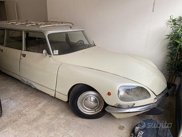 Citroen ds break ricambi tutti compreso motore e c