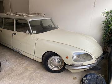 Citroen ds break ricambi tutti compreso motore e c