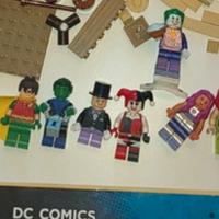 Set di personaggi Lego Batman del set 76035