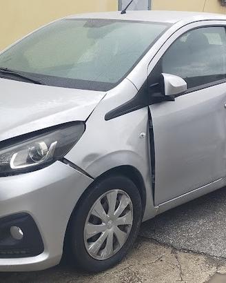 Ricambi Peugeot 108 1.0 B del 2019 motore 1KR