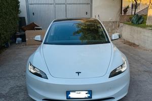 Tesla Model 3 Highland RWD – 11/2023 – 29.150 km