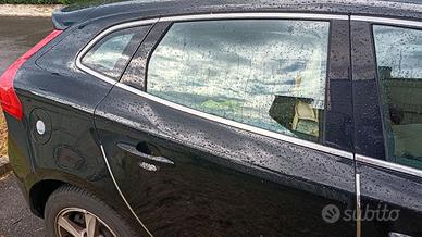 Volvo v 40 d3 5 cilindri