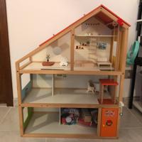 Casa delle bambile in legno