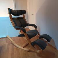 Poltrona Gravity Balans di Peter Opsvik per Varier