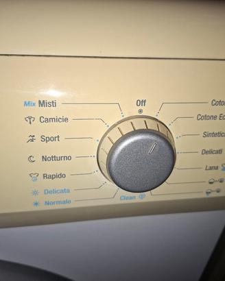 lavatrice smeg modello LSE147S usata