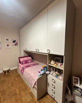 Cameretta a ponte con letto estraibile