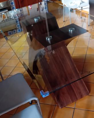 tavolo in vetro 