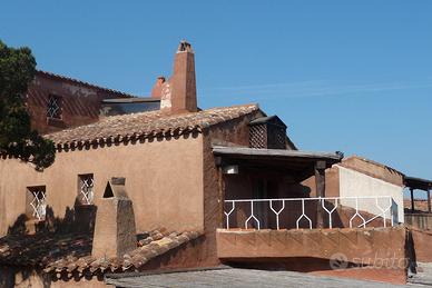 Grazioso trilocale a Baja Sardinia (SS)