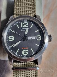 Orologio Citizen Eco-Drive militare WR100_3
